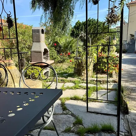 Host4u - Olivo Al Mare, Splendido Al Piano Terra Con Area Esterna E Parcheggio Auto A Dolcedo, 10 Minuti In Auto Dal Mare Appartement *